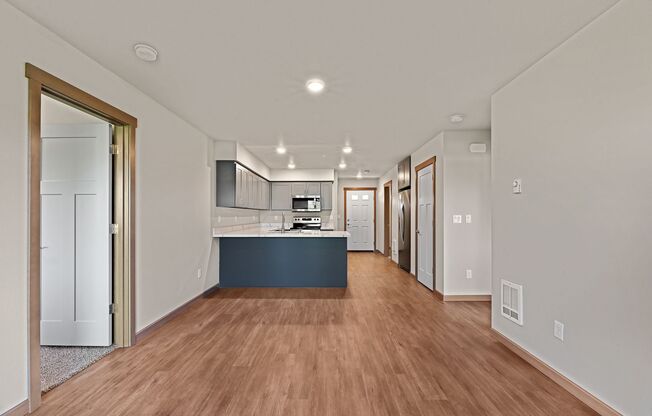3 beds, 2 baths, 1,000 sqft, $2,150, Unit Unit 401