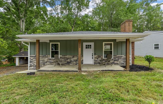 Freshly Remodeled 3 Bedroom, 2 Bath Home, Chesnee