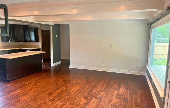 Now ready for occupancy! Gorgeous 3-bedroom residence in Sacramento awaits you!