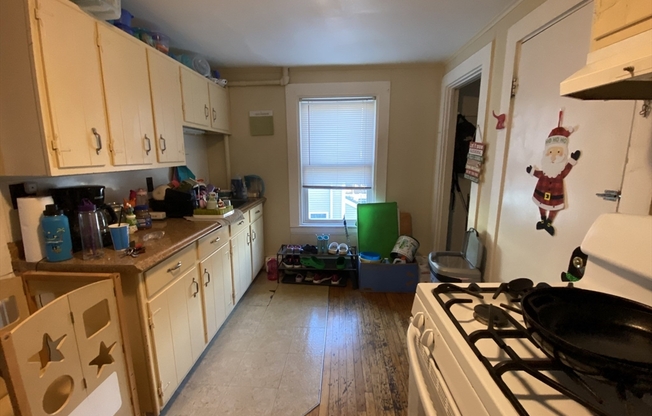 1 bed, 1 bath, $1,800, Unit 2A