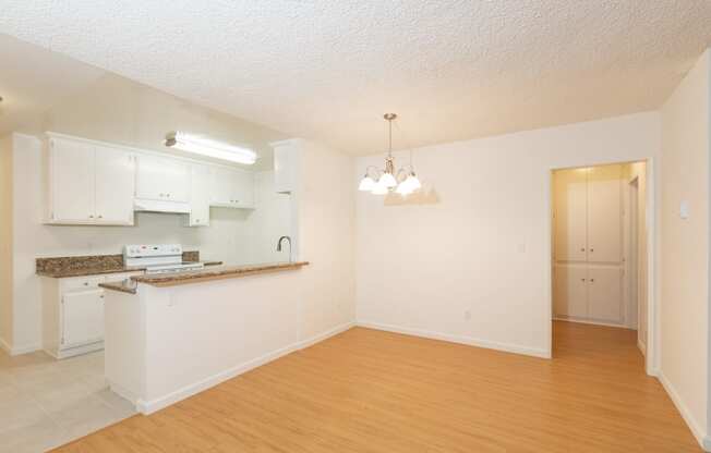 Welcome to Doheny Regency