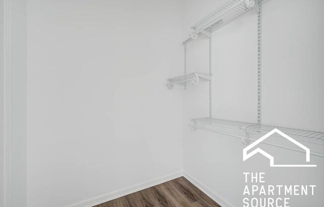 3 beds, 2 baths, $3,795, Unit 506