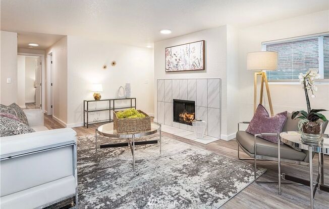 Light Filled Remodeled Condo w/ Secure Parking Included- Queen Anne