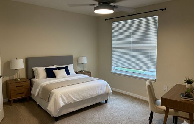 Lease Now! Unbeatable 3 Bed / 3 Bath Luxury in Prime Kissimmee (34744) – Available Immediately!  First Month Free