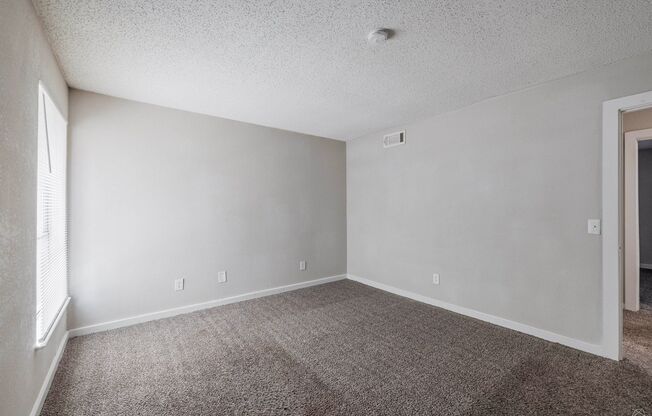 2 beds, 1.5 baths, 1,062 sqft, $1,150, Unit 1-09G