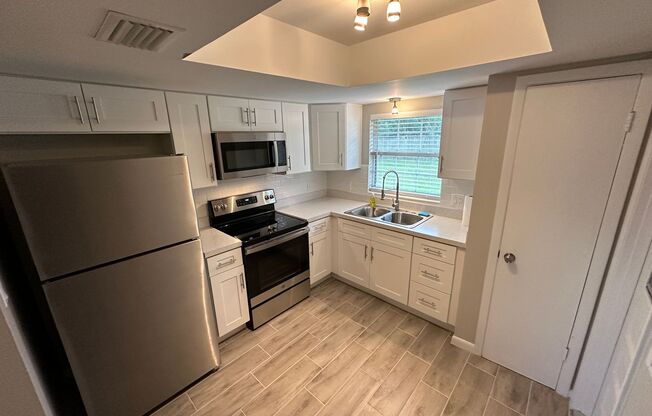 3 bed 2 bath home available