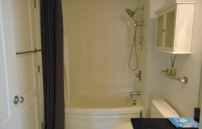 1 bed, 1 bath, 767 sqft, $2,200, Unit 2406