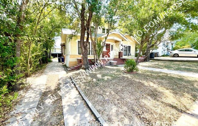 810 W MAGNOLIA AVE