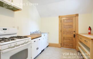 2530 17th Ave S Upper