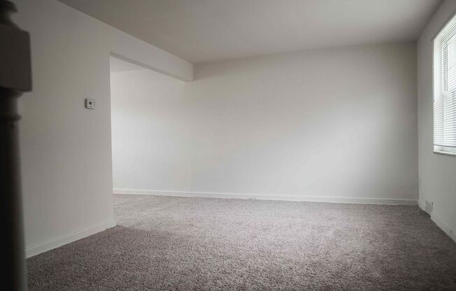 3 beds, 1 bath, 1,170 sqft, $1,450, Unit E111