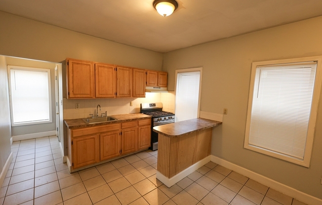 4 beds, 1 bath, 1,200 sqft, $3,600, Unit 2