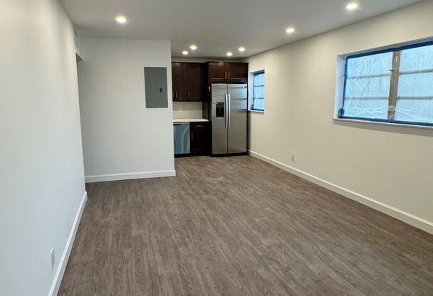 1 bed, 1 bath, 725 sqft, $1,895, Unit Pal 04