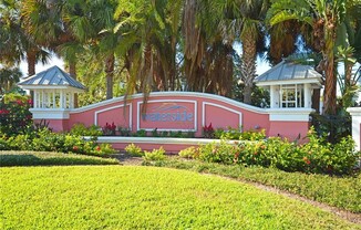 118 POMPANO DR SE