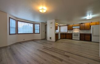 Great first floor 2bed/1 bath apartment in Springfield