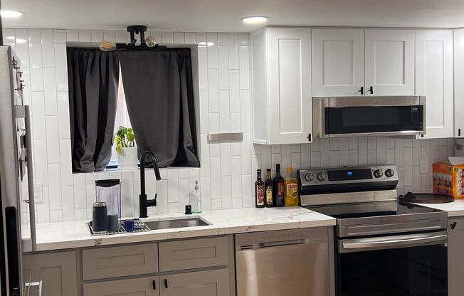 Mt Baker lower unit 2 bed and 1 bath next to it all!