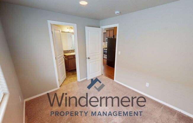 3 beds, 2 baths, 1,064 sqft, $1,695, Unit chin207-1