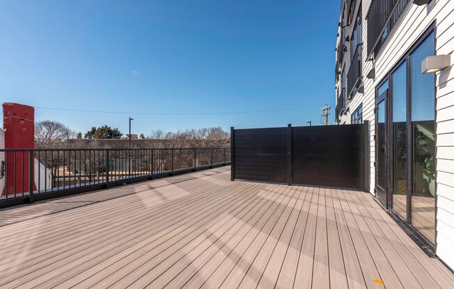 1 bed, 1 bath, 587 sqft, $2,450, Unit 205