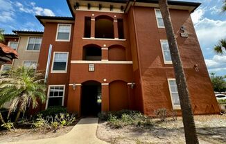 MOVE IN NOW! 2x2 WITH FRESH INTERIOR PAINT & LAMINATE WOOD FLOORING! PRIVATE BALCONY!!!