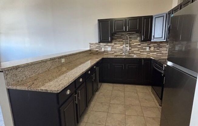 2 beds, 2 baths, 980 sqft, $1,699, Unit 630