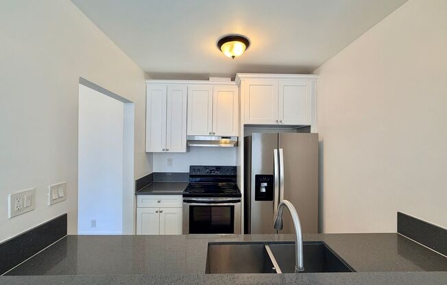 1 bed, 1 bath, 800 sqft, $2,200, Unit 109