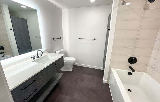 2 beds, 2 baths, 1,140 sqft, $6,195, Unit 324