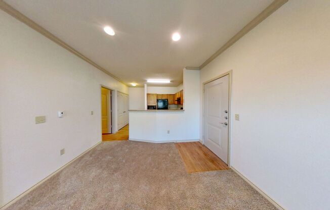 1 bed, 1 bath, 740 sqft, $1,039