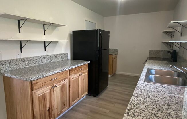 2 beds, 1 bath, 750 sqft, $1,150