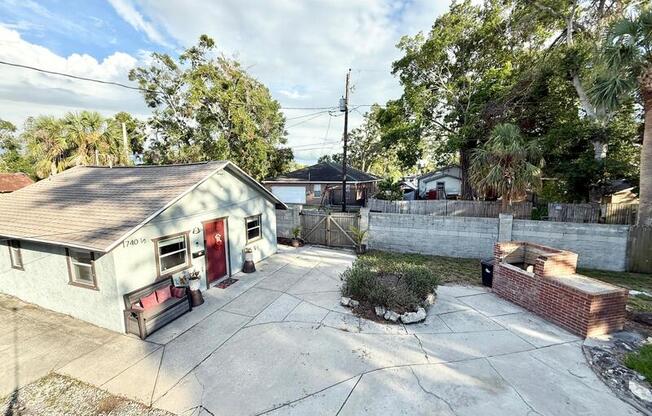 1740 19 AVE S