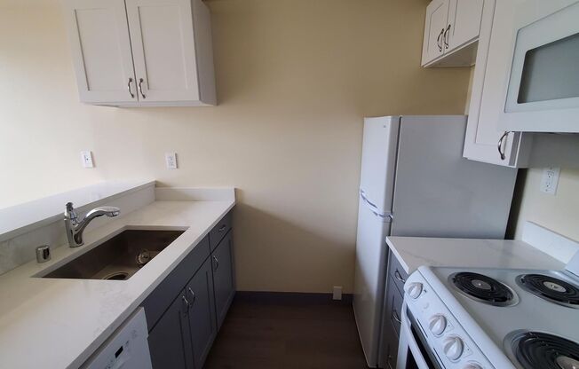 1 bed, 1 bath, 600 sqft, $2,250, Unit 208