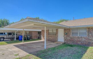 2 beds, 1 bath, $1,050