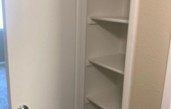 2 beds, 2 baths, 900 sqft, $1,560, Unit 257