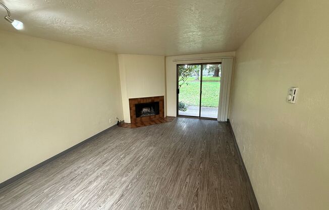 1 bed, 1 bath, 700 sqft, $1,445, Unit 0201