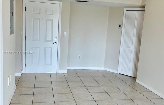 2415 NW 16th Street Rd