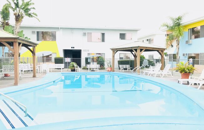 Eden Roc Apartments