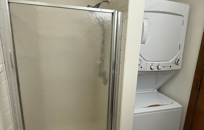 2 beds, 2 baths, 950 sqft, $1,625, Unit 7657CA