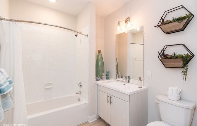 2 beds, 2 baths, 1,095 sqft, $2,750, Unit 5202