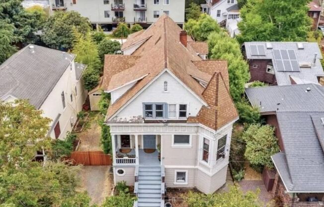 2228 McKinley Ave