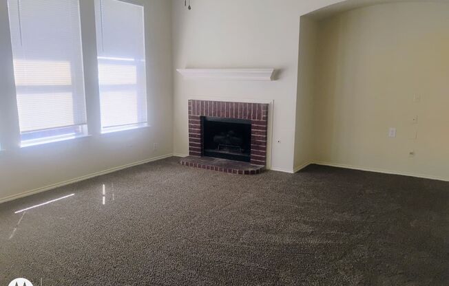 Beautiful 4 Bedroom 2 Bathroom in Rowlett!