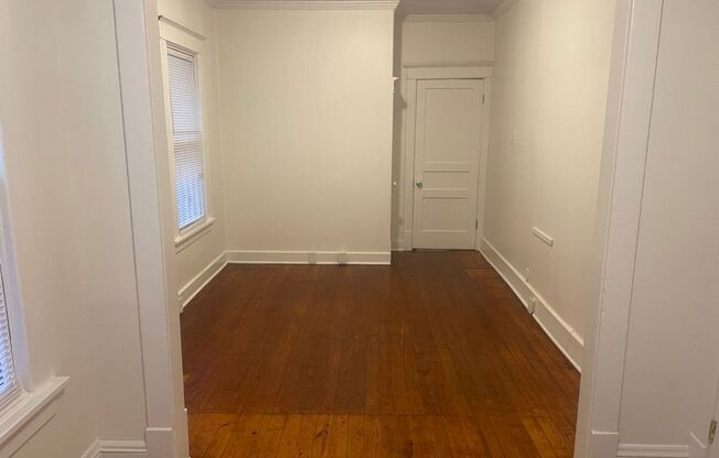 Rent Reduced  & Move-in Special! 1/2 off first month's rent if deposit paid in June