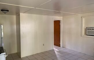 Lovely 1 Bedroom, 1 Bathroom Apartment