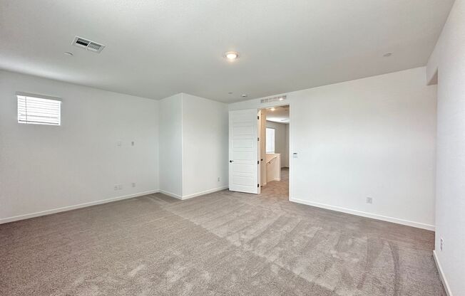 5 beds, 3 baths, $2,795