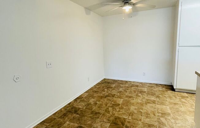 2 beds, 1 bath, $2,450, Unit # 1901