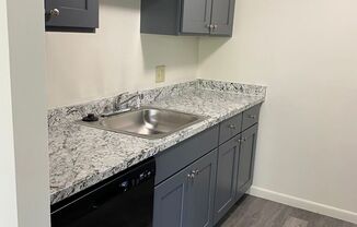 2 beds, 1 bath, 840 sqft, $1,925, Unit 144-5A