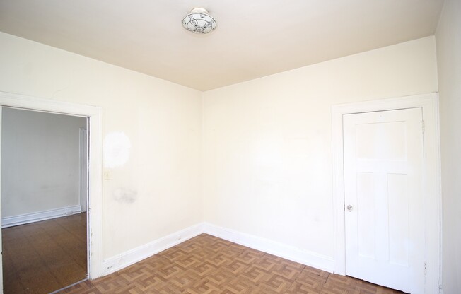 1 bed, 1 bath, 2 sqft, $950, Unit #403
