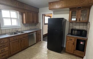 4 beds, 2 baths, $2,200