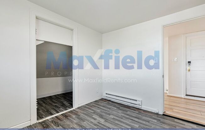 1 bed, 1 bath, $1,000, Unit D