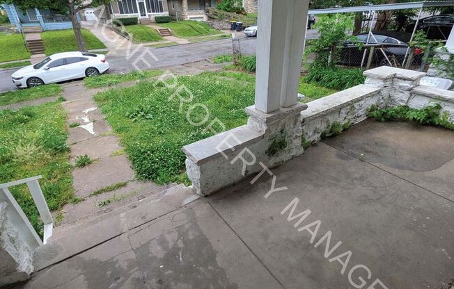 3 Bedroom Home, centrally located in the heart of Kansas City
