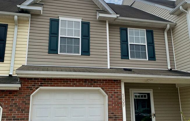 2 bedroom townhouse with patio available at McAllister's Place!