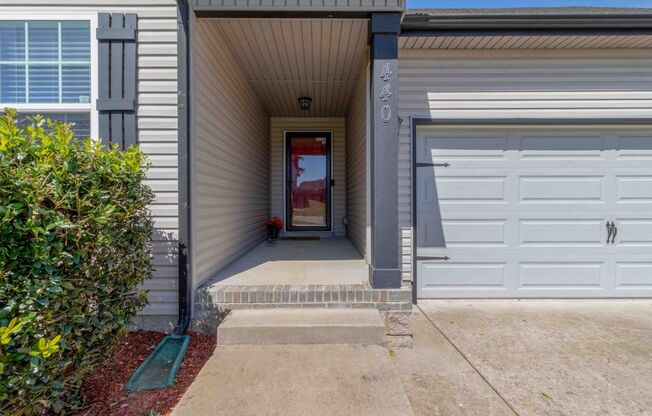 3 Bedroom 2 bath Pet Friendly Home For Rent!