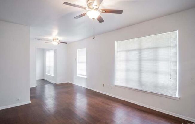 Perfect 3 BD 2 BA home near Alamo Heights For Rent!